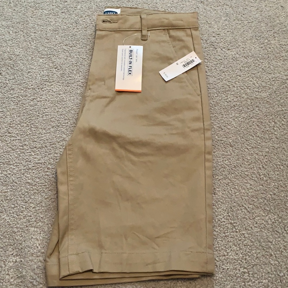 NEW with TAGS OLD NAVY Dress Shorts. Size 12